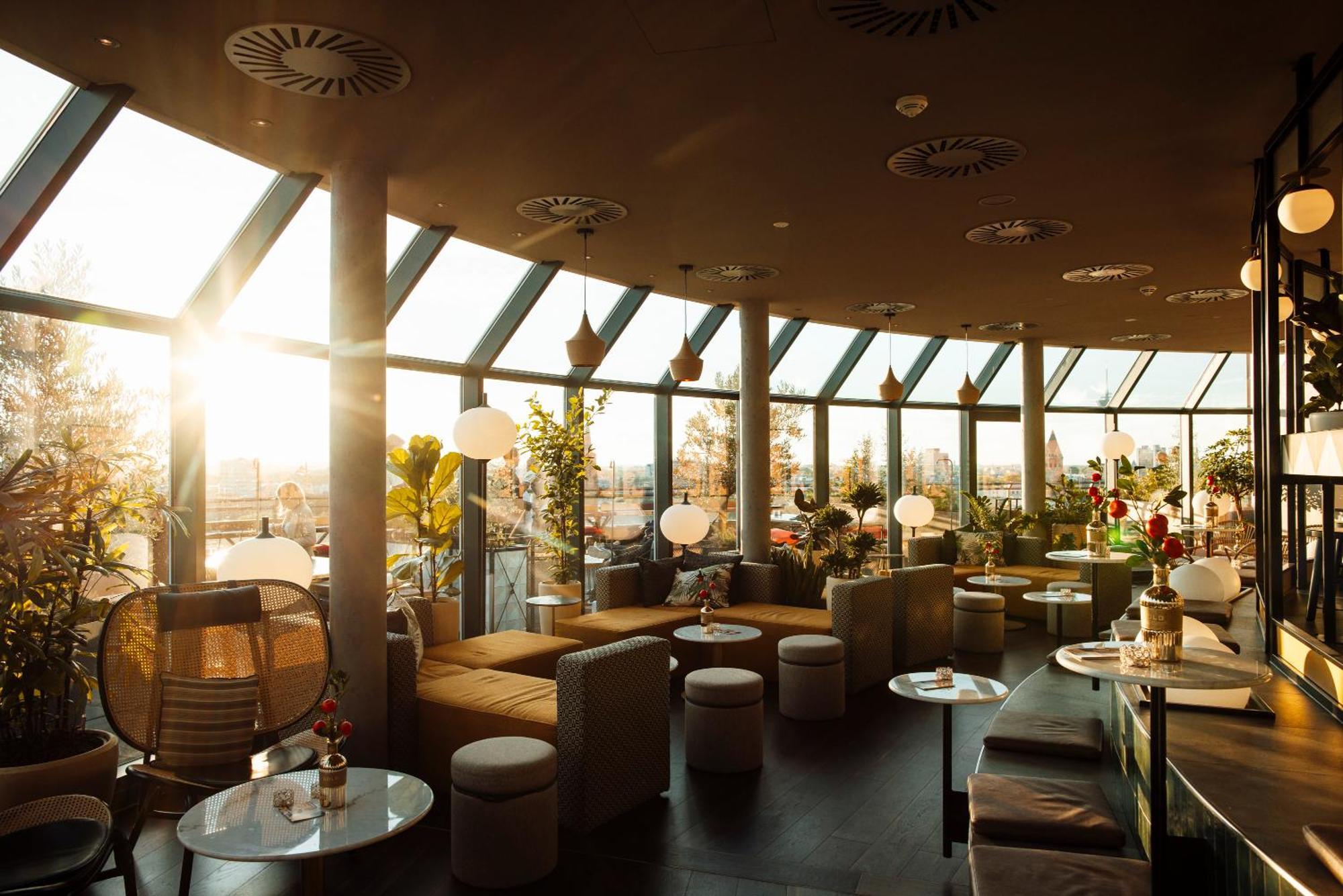 Wasserturm Hotel Cologne, Curio Collection By Hilton المظهر الخارجي الصورة